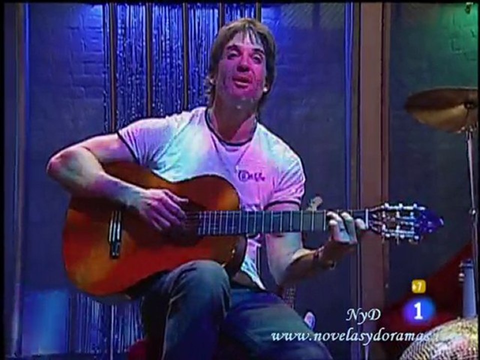 "No me dejes" canción de la novela Bella Calamidades.