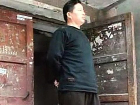 Правозащитен адвокат се отказва от дейност