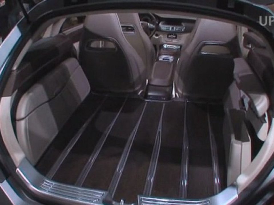 UP-TV Auto China Peking 2010: Mercedes (EN)