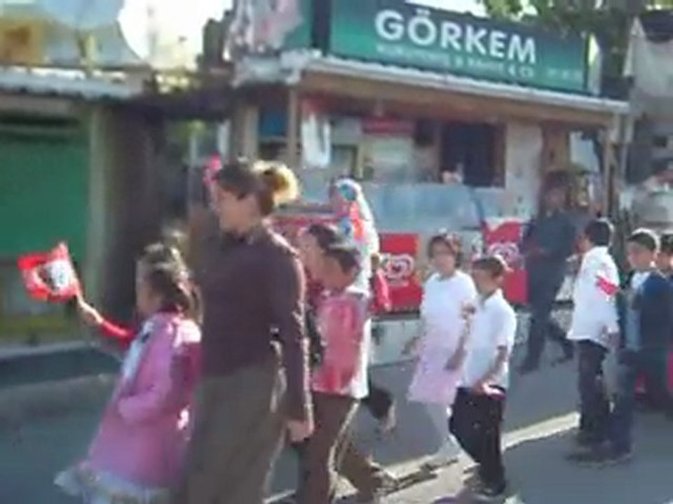 CUMHURİYET MAHALLESİNDE 23 NİSAN  KUTLAMALARI (1)
