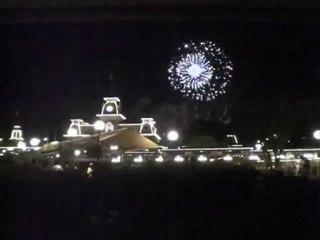 Walt Disney World : Wishes seen from the entrance