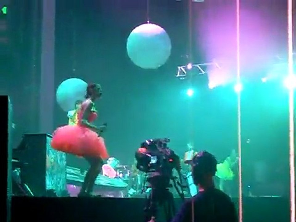 Grace kelly francais-Mika - Lyon 24 Fevrier