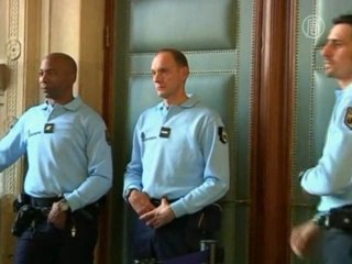 Экс-президент Панамы под временным арестом во Франции