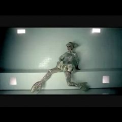 Walk, walk fashion baby