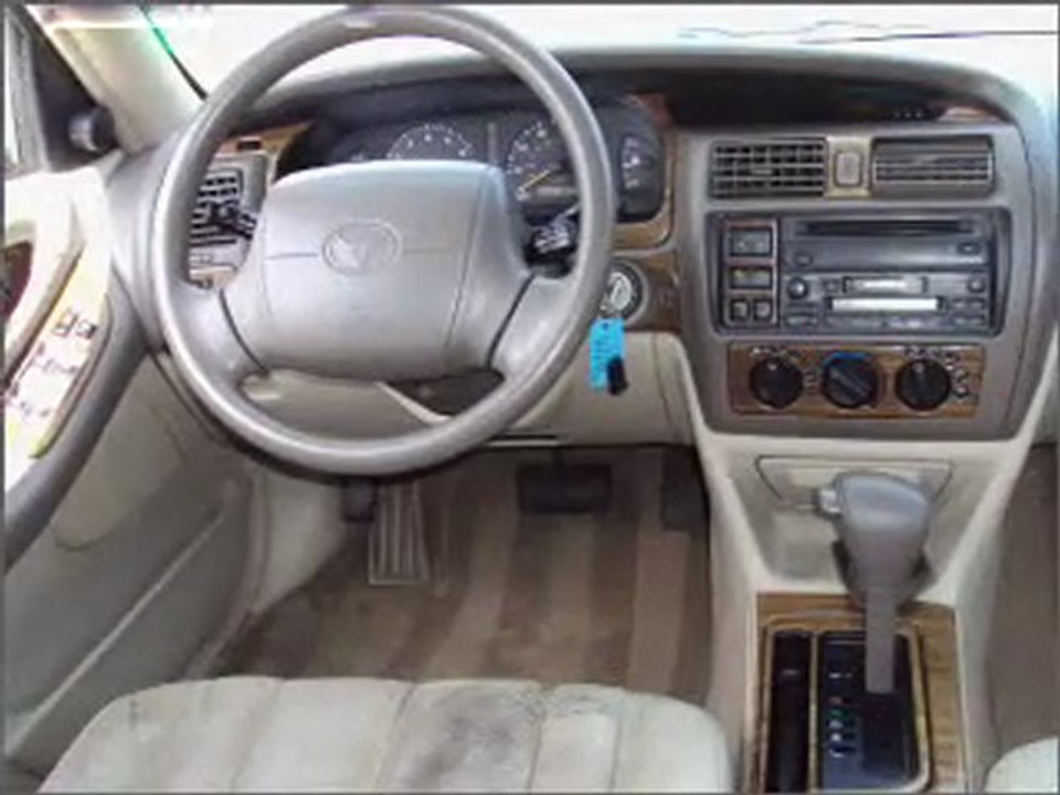 1999 Toyota Avalon Clearwater FL - by EveryCarListed.com