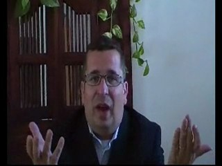 Effective Speaking - What do I do with my hands?