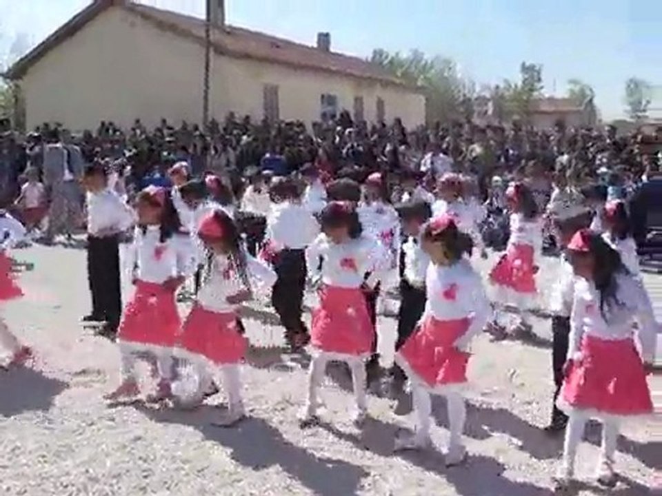 Gölyazı Merkez İlköğretim Okulu 1A Gösterisi