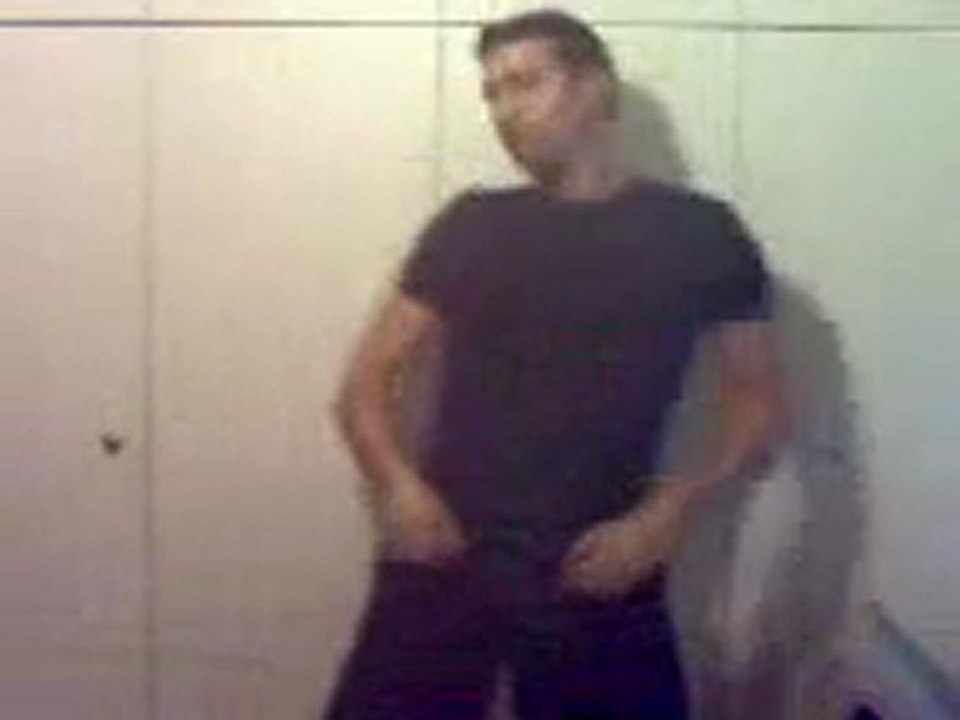 eimai blakas kai bariemai