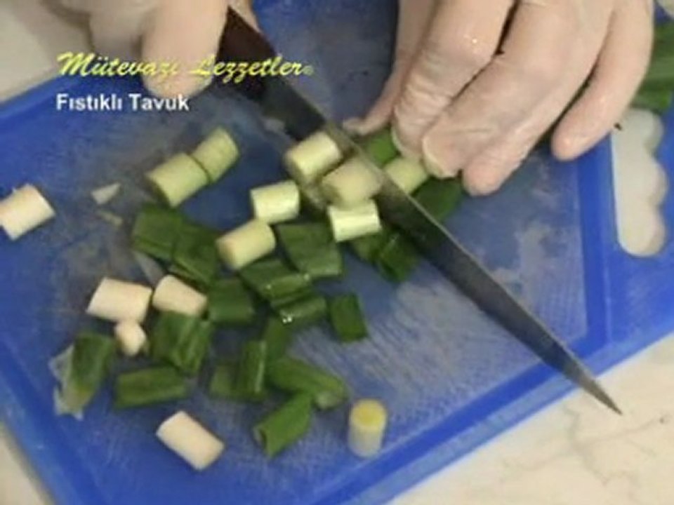 Fıstıklı Tavuk