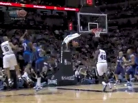 DeJuan Blair takes the pass in the paint and hammers it home