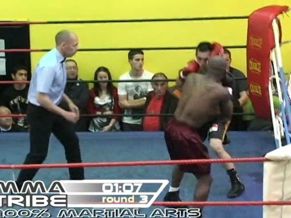 BOXEO - Mikel Oyono vs Omar Montes