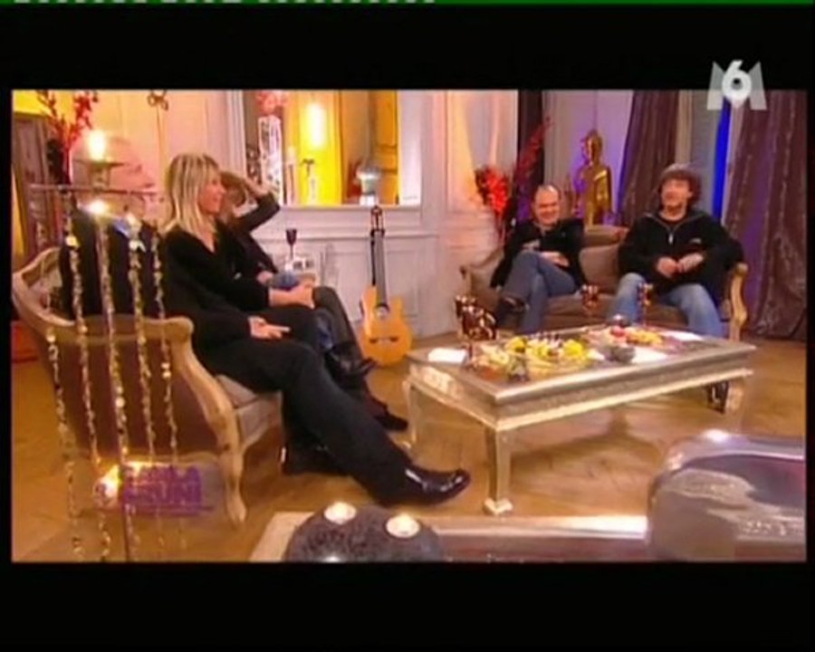 2008-12-18 M6 Carla Bruni en toute liberté (2/2)