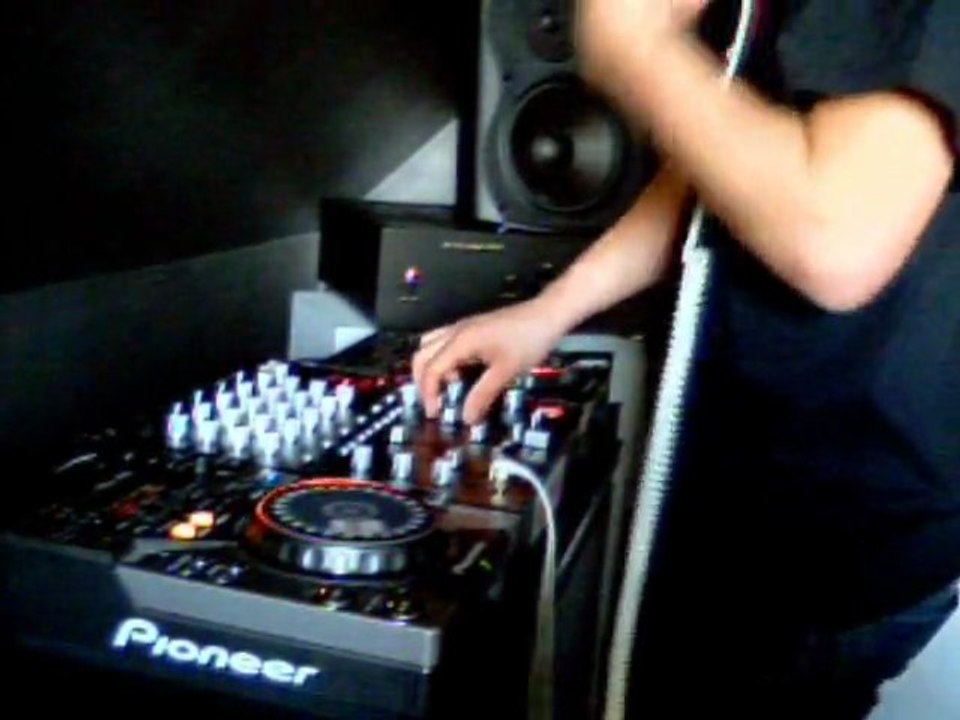 djrom mix électro 30 avril 2010