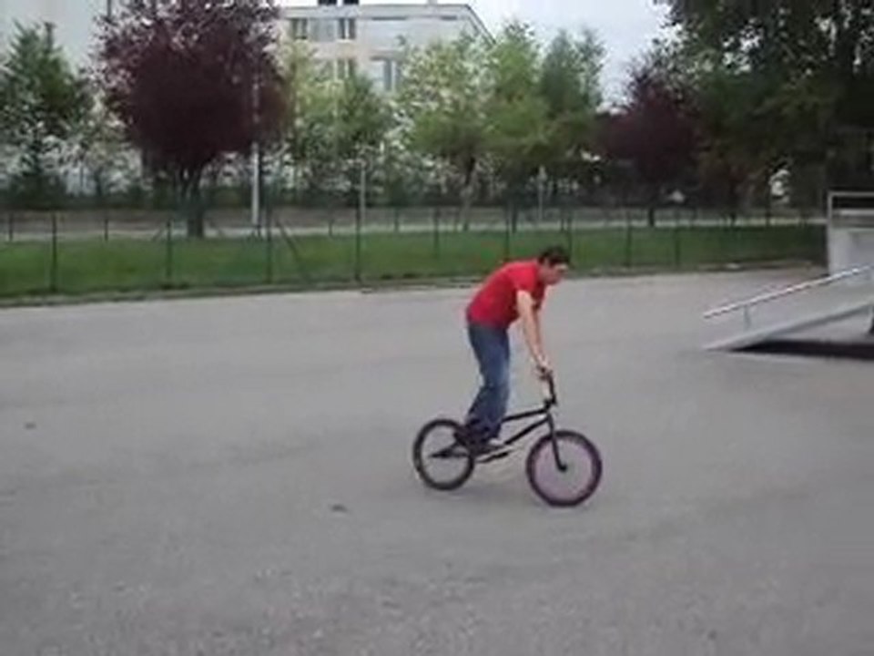♪  F R3D  ♪