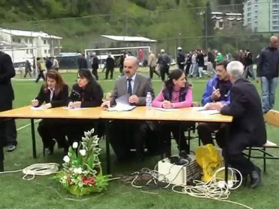 yalçin şahin kavrun çamlıhemşin  de horon yarişması