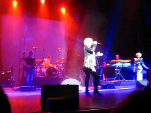 Dorothee On a toujours besoin live Olympia 2010