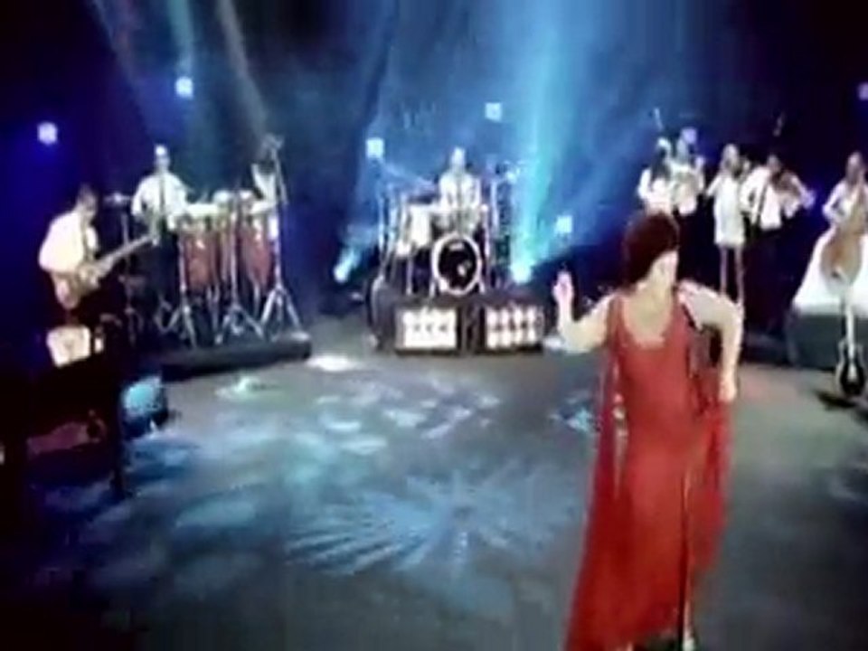 Isin.Karaca-Dert.Bende Derman Sende [ Video  klip 2010]