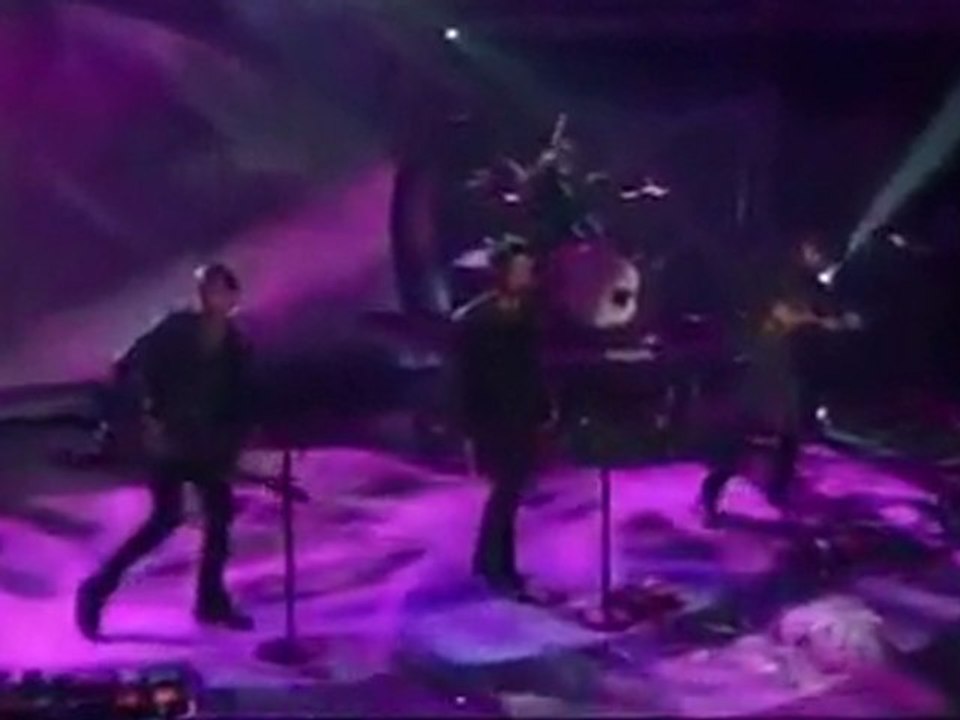 Live in American Idol 2010:  Sons of Sylvia- Love Left to Lo