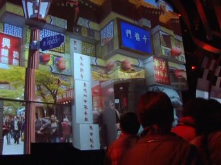 Crowds wait hours to visit US pavilion at World Expo