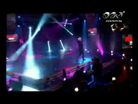 AZIS - BOLI (Фен Тв награди 2010)