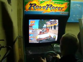 crazy taxi sur borne rave racer