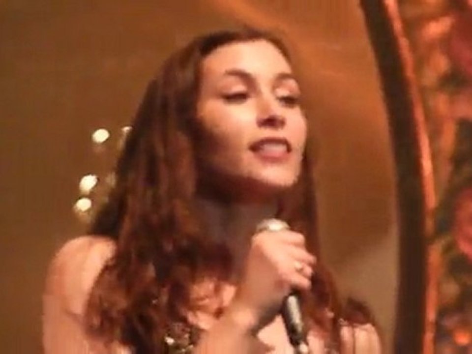 Olivia Ruiz - J' traine des pieds@ Ainterexpo [30/04/2010]