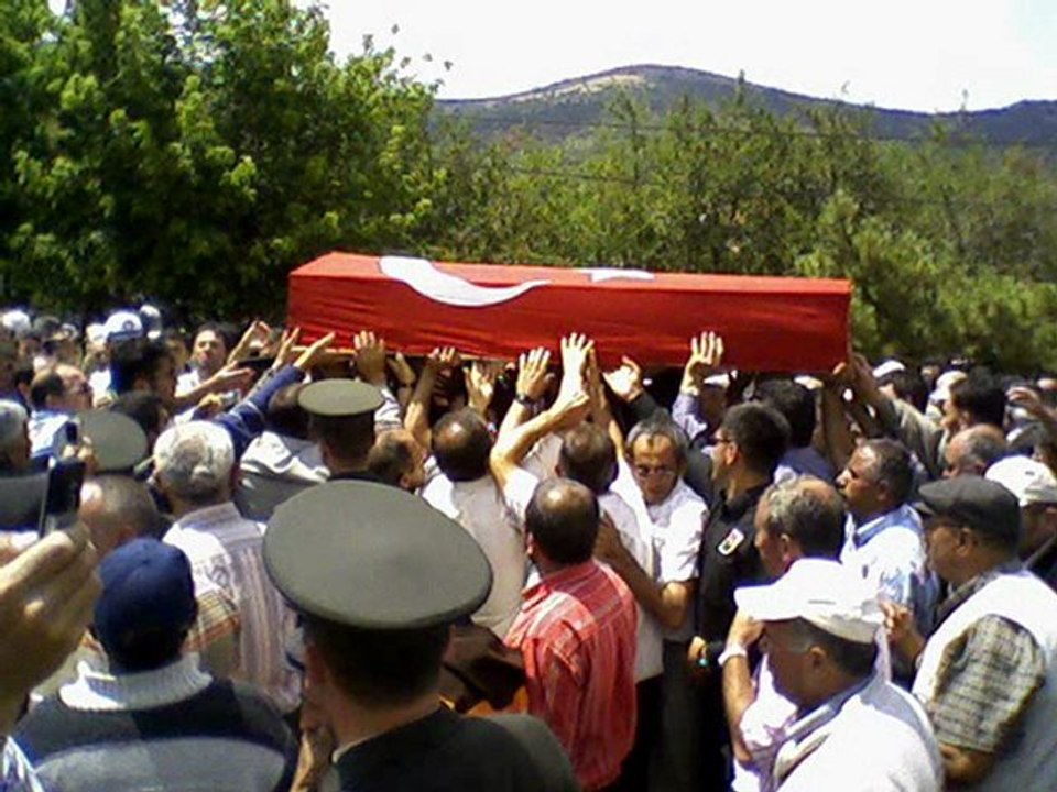 ŞEHİT MEVLÜT BAYDUR VE AİLESİ