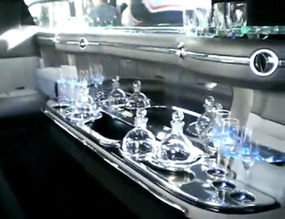 Limo Hire London - Chrysler Limousine - Easy Limo - 020 8997 2755