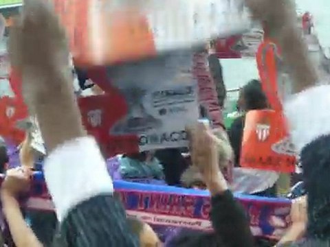 PSG Monaco : Tifo entrée Joueurs (tribune nord)