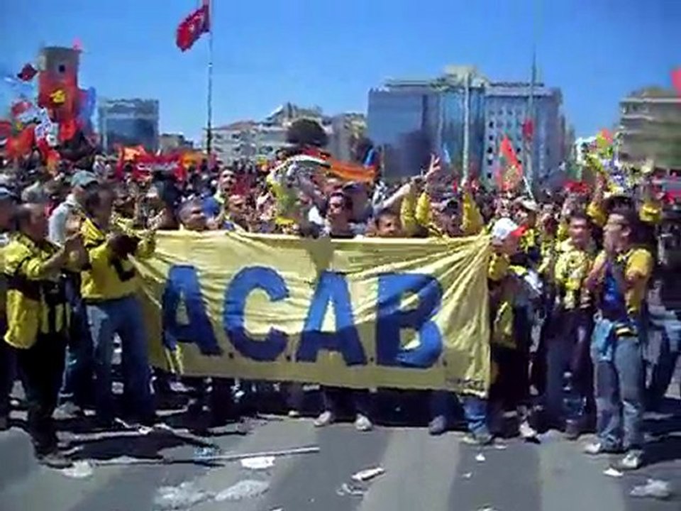 Vamos Bien 1 Mayıs'ta Taksim'de!...Haklıyız Kazanacağız...