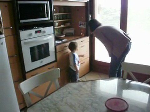 Calvin descend les escaliers!!!