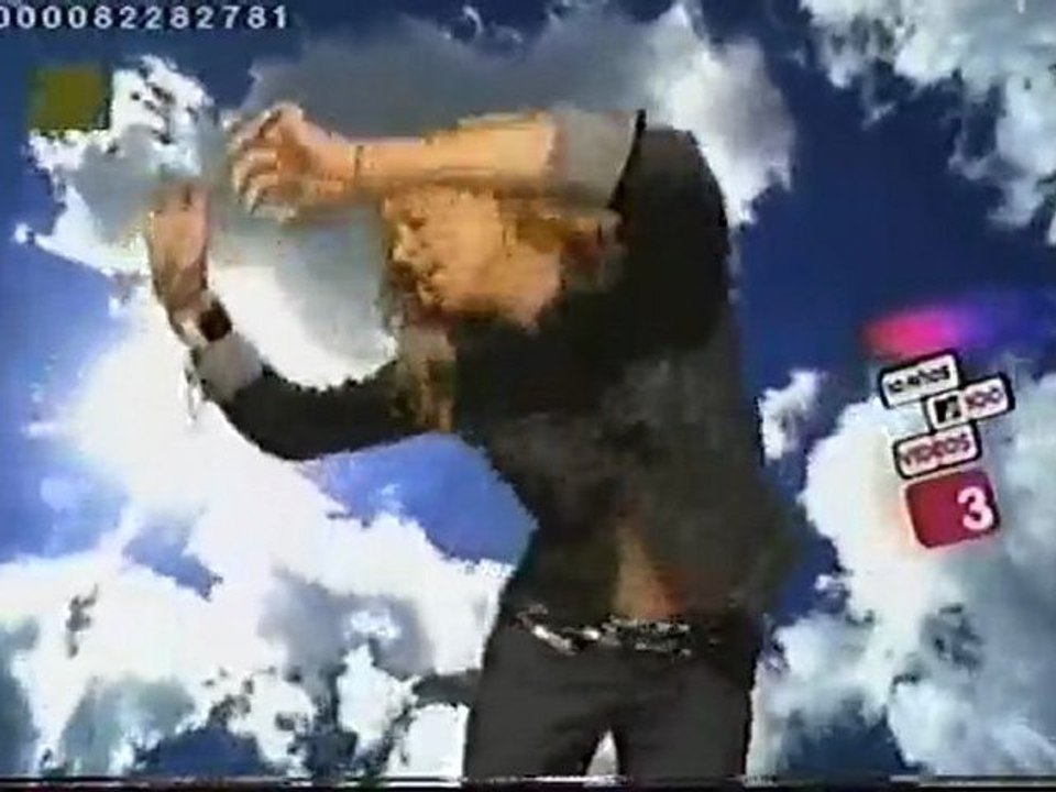 MADONNA EN LOS 100 MEJORES MTV LATINO 2003
