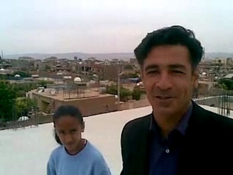 İstanbul, İzmir, Ayvalık, Çeşme, Foça, Kuşadası, Selçuk, Efes, Bergama İngilizce-Norvecce Profesyonel Kokartlı Turist Rehberi, Sinan Tortum ( Tel. 0090.539.2240093) My friend in Kiziltepe talks about the town/// Kiziltepe