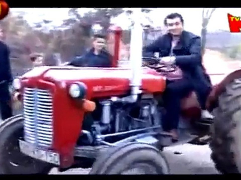 Labinot Tahiri Labi - Traktor ne Op labi party 2
