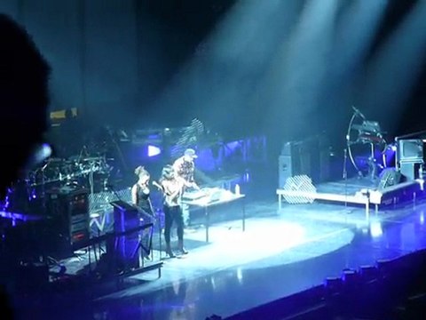 Concert de Rihanna à Bercy: Première Partie Vitaa