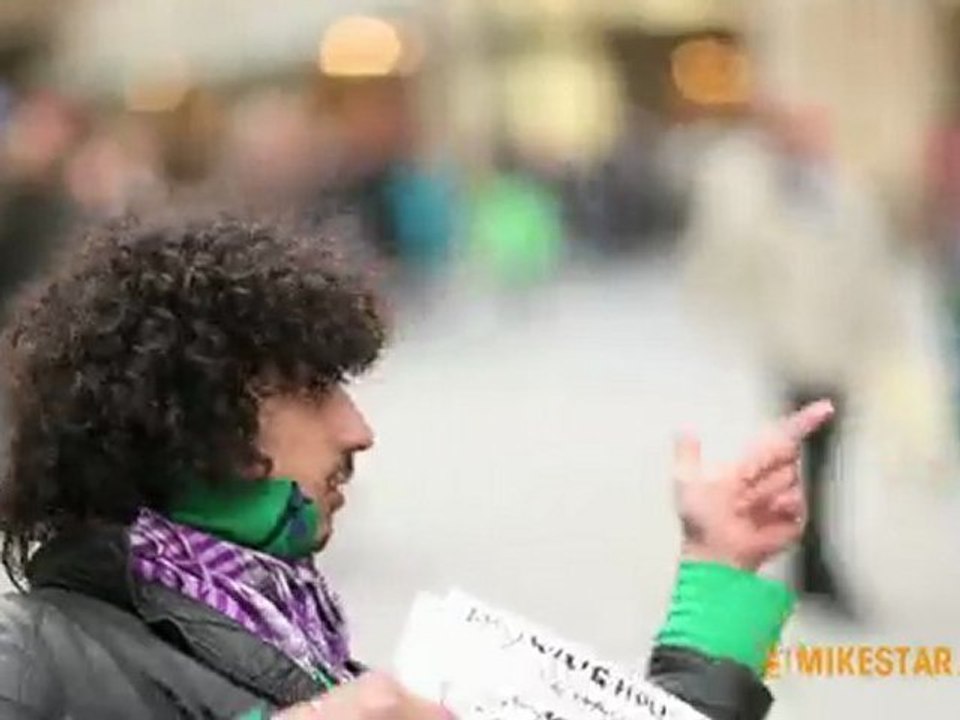 'Wer will Karaoke Spielen?' MIKESTAR.com TV Spot