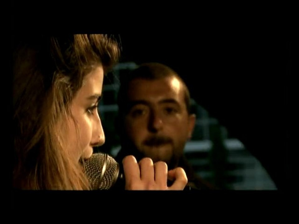 Nebb (se prépare) en concert