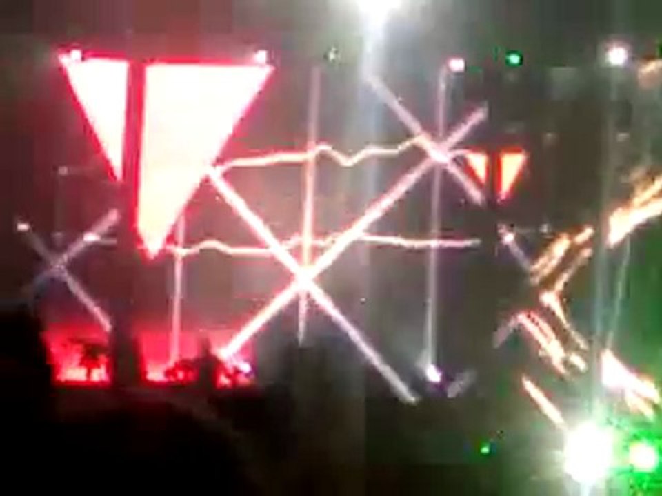 3ème vidéo du concert de DJ Tiesto - 01/05/2010 - Anvers