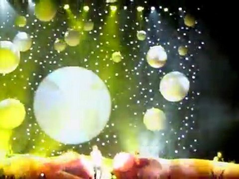 Mika - Big Girl @ Olympic de Nantes 29/04/2010