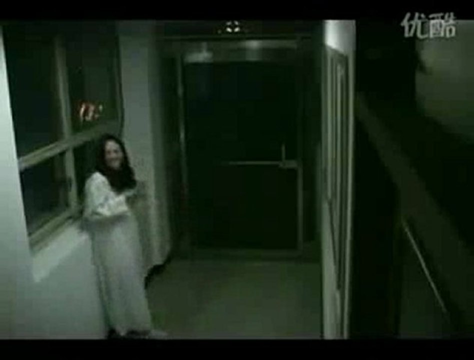 Blague en étant déguiser a la " the grudge "