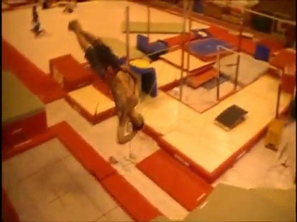 Tricks Indoor -  2010