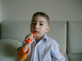 3 yaşındaki Volkan Konak hayranı Eren'den yarim yarim