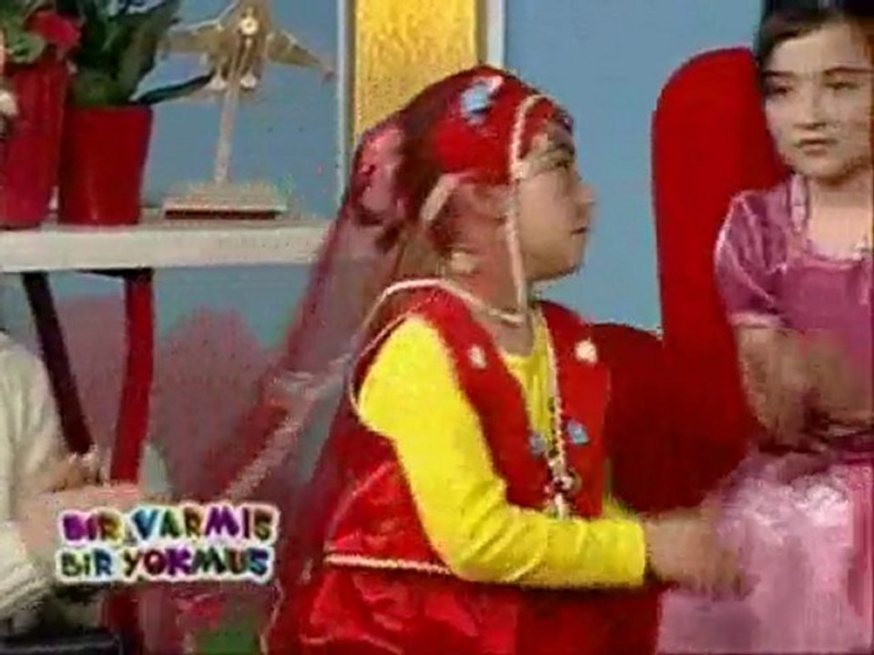 Astv 'Bir Varmış Bir Yokmuş' Yorum ve Klip