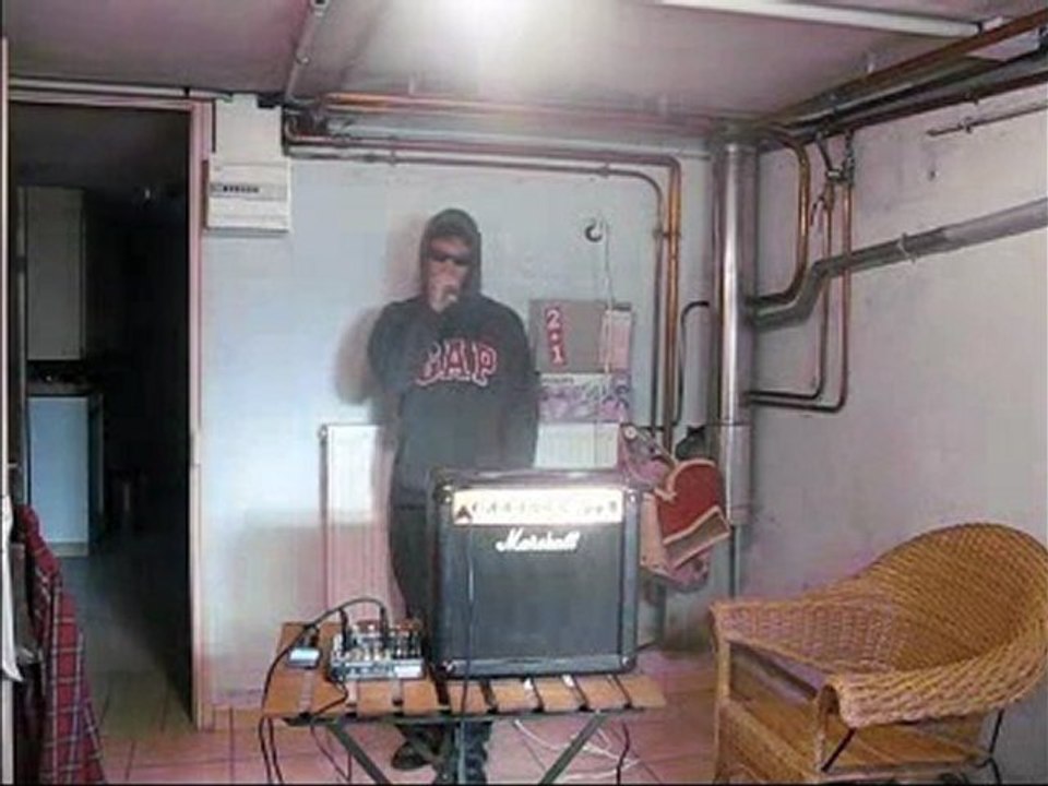 green day 21 guns voice