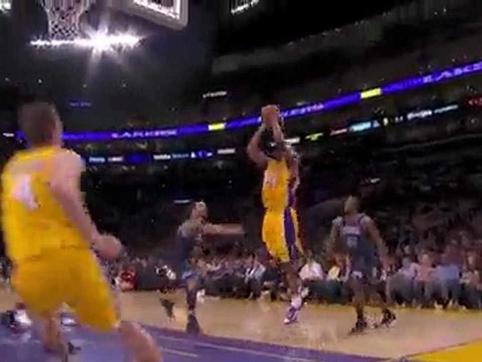 Kobe Bryant scores 30 points, grabs five boards and dishes o