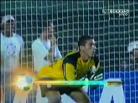 SAN PABLO UNIVERSITARIO-LIBERTADORES 2010 PENALES_flv