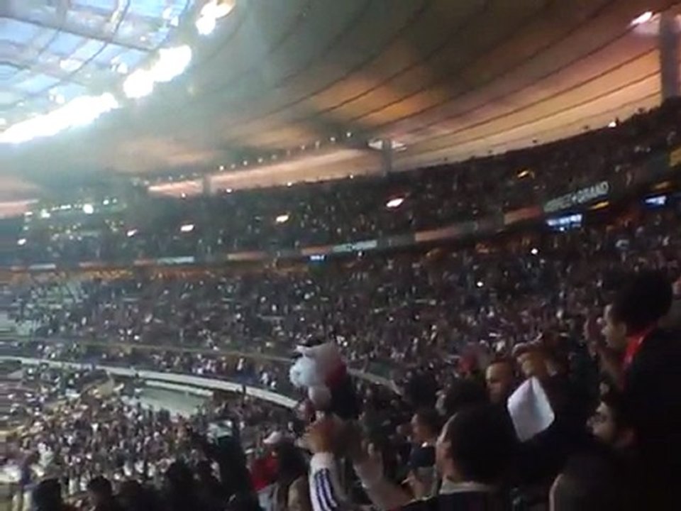 Finale CDF : PSG - Monaco : L'hymne francais Virage Auteuil