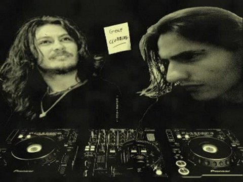 Aşk İki Kişiliktir...