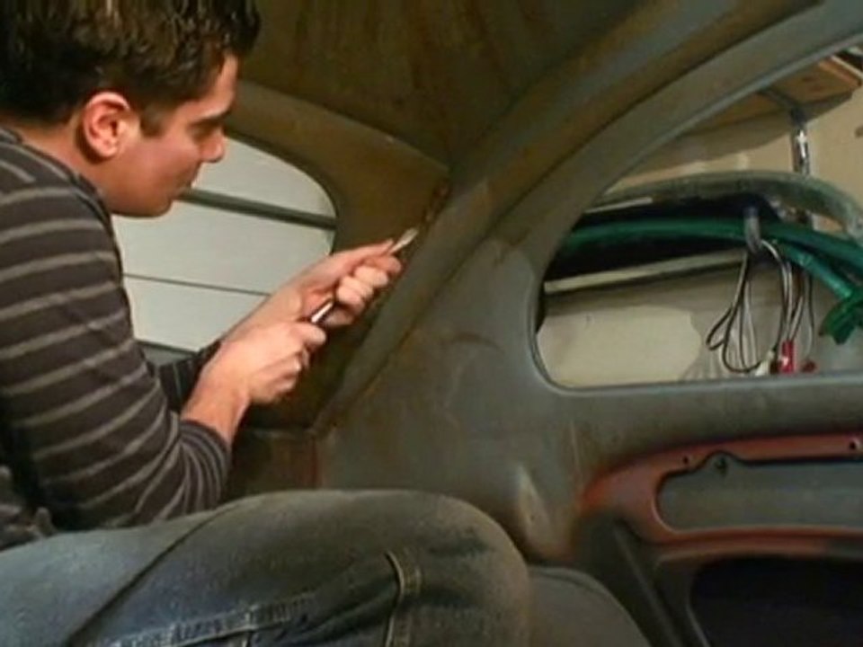 Classic VW Beetle Bug Ragtop Sunroof Headliner DVD Sample 1