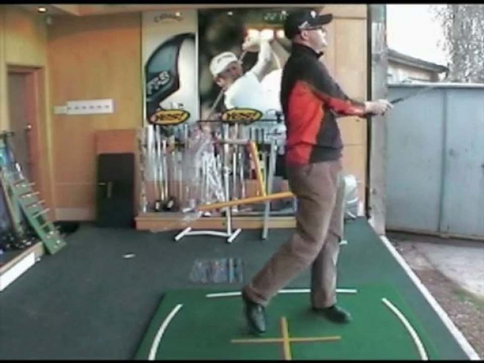 Cobra S2 Irons V Mizuno MX 200